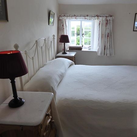 Lower Tresmorn Farmhouse Crackington Haven ภายนอก รูปภาพ
